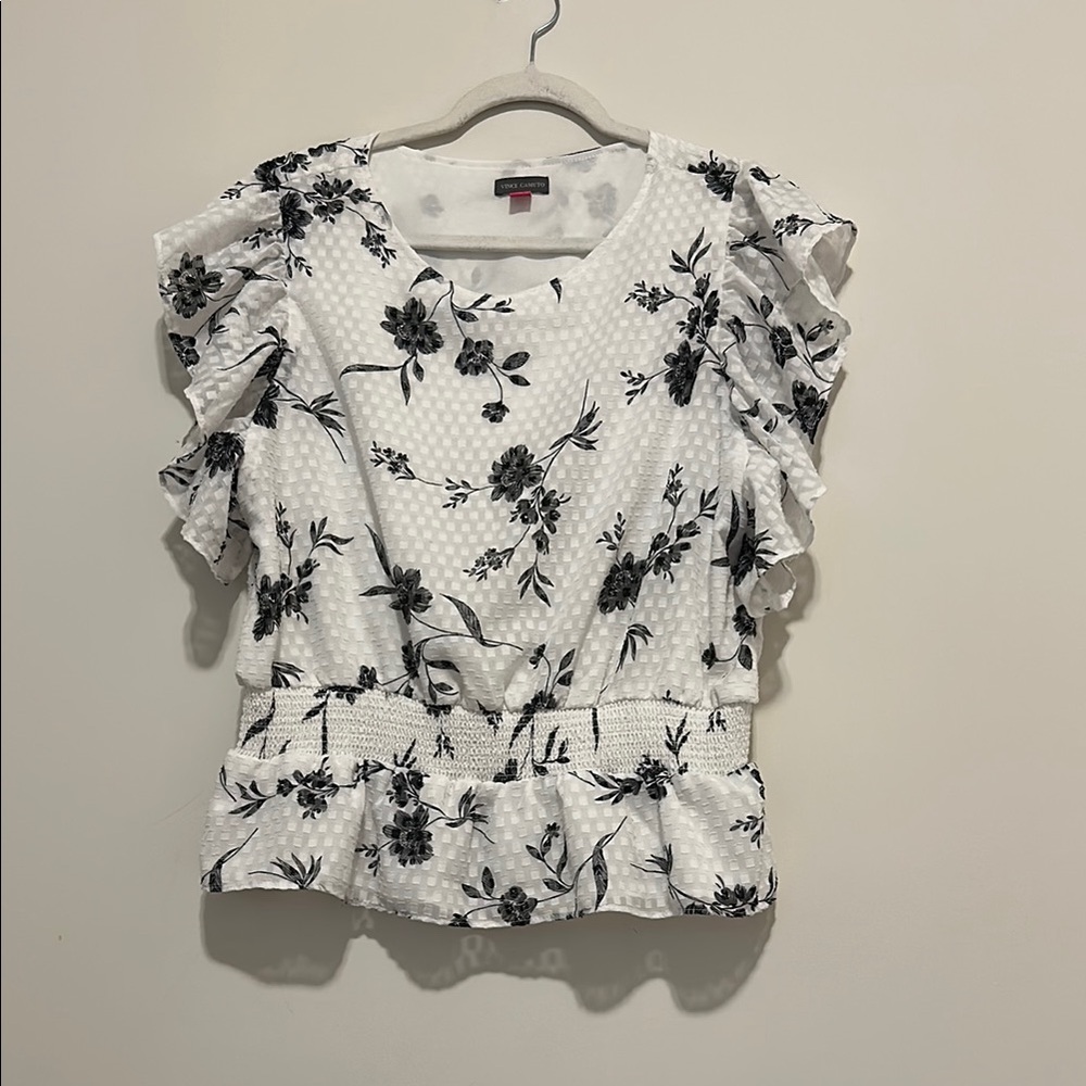 Vince Camuto size M woman   Black and White Ruffled Peplum Blouse